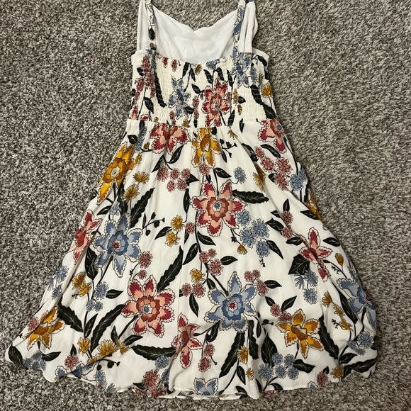 Old Navy Flower Dress - Picture 2 of 3